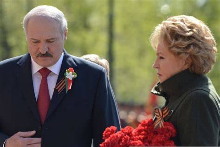 Las novias colocadas de Alexander Lukashenko, el &uacute;ltimo dictador