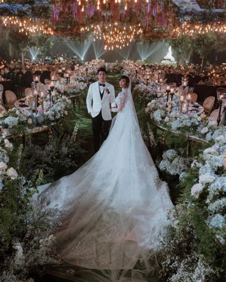 The Biggest Celebrity Wedding The Year You Were Born Robert redford